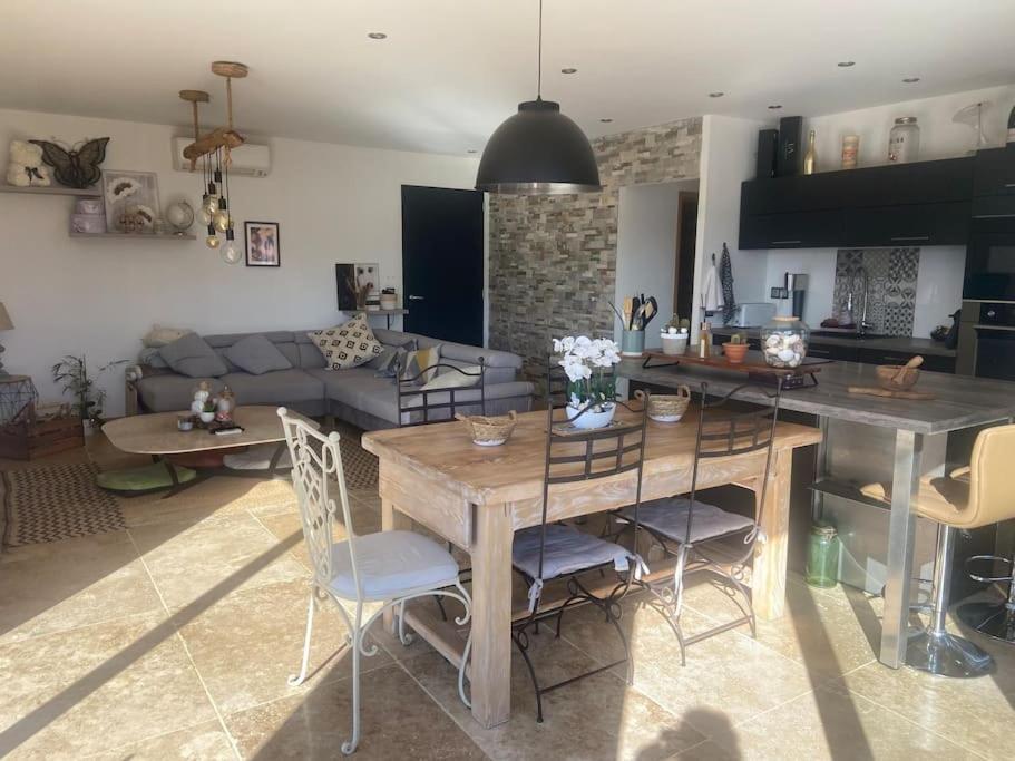 Superbe Villa En Provence 85 M2 Puimichel Eksteriør bilde